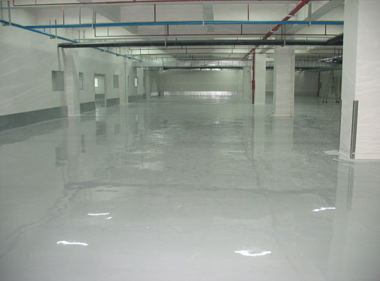 水性環(huán)氧地坪漆施工后表面光澤損失的原因